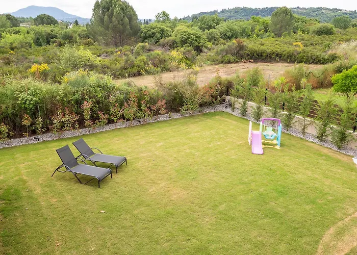 Oasis Vila Ágios Ioánnis